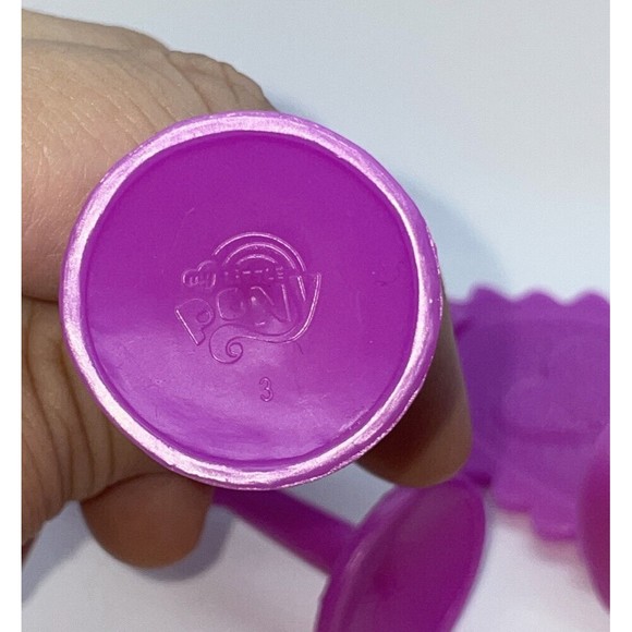 My Little Pony MLP Accessories Lot Hasbro Purple - Picture 5 of 5